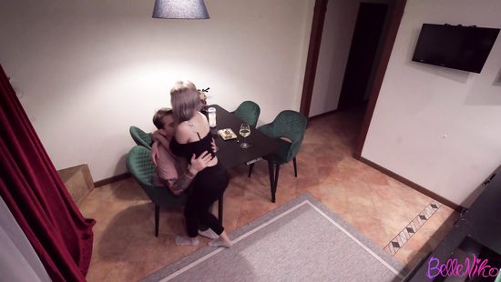 Девственница позволяет только в попку до свадьбы