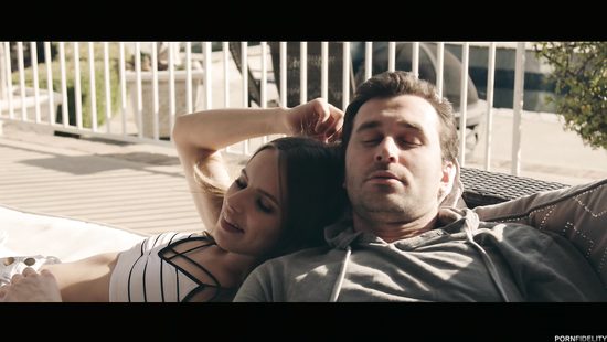 Два больших члена и одна худенькая нимфоманка