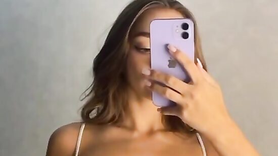 некого стесняться