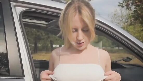 выбивает скидку на машину